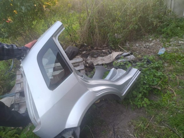 Крило праве заднє 1141487 FORD