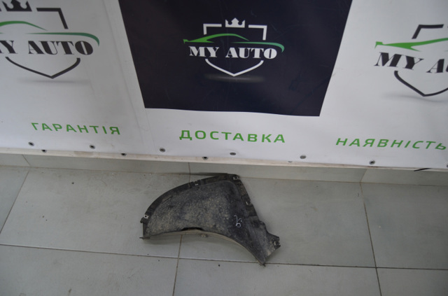 Дефлектор переднього бампера, правий 11A805826A VAG