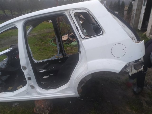 Крило заднє ліве 1207263 FORD