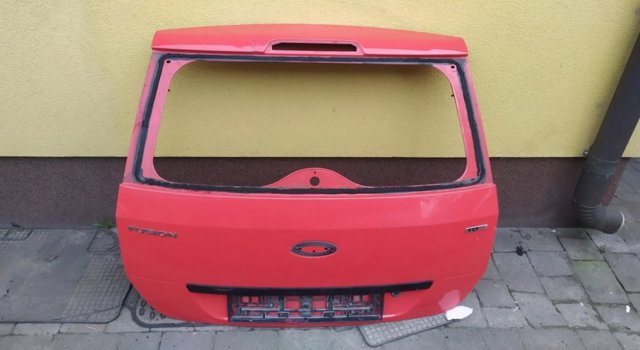 П'яті двері 1541627 FORD