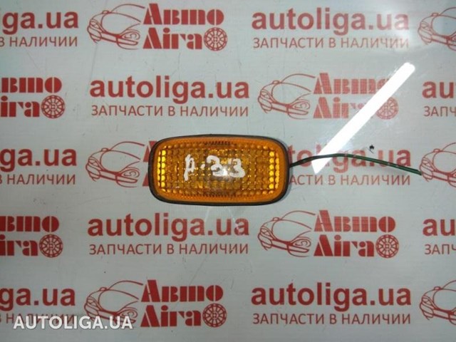 Поворітель повороту на крилі 261602W100 NISSAN