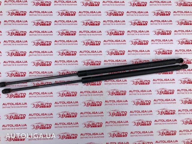 Амортизатор кришки багажника / двері 3/5-ї задньої 2K0827550 VAG