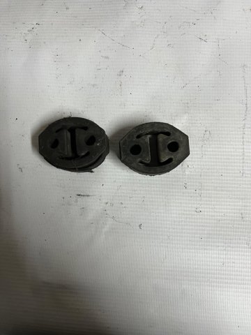 Подушка кріплення глушника 46546376 FIAT