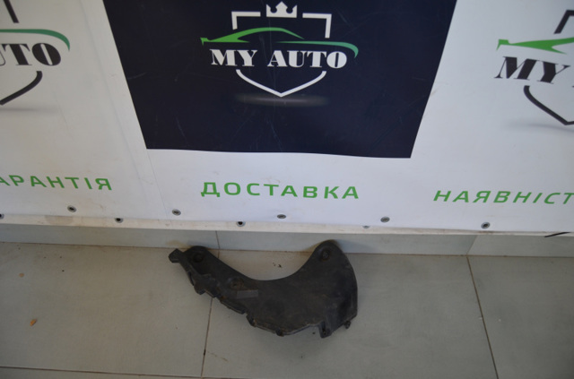 Захист заднього бампера 5259142100 TOYOTA