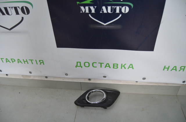 Заглушка протитуманки передньої правої 622564BA0B NISSAN