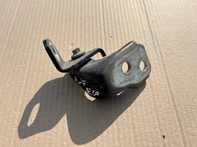 Петля передніх дверей права BB5Z7822810B FORD