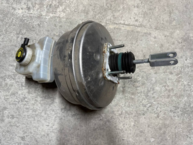 Вакуумний підсилювач гальм LR081596 LAND ROVER