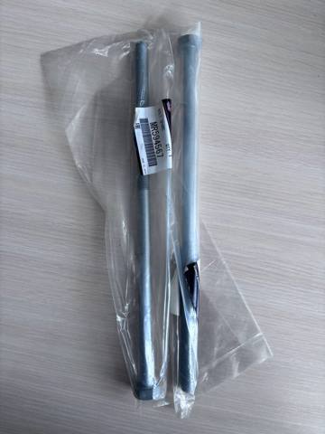 Болт кріплення запасного колеса MR594567 MITSUBISHI