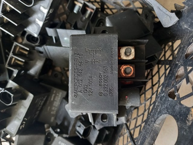Реле високого струму A0025426419 MERCEDES
