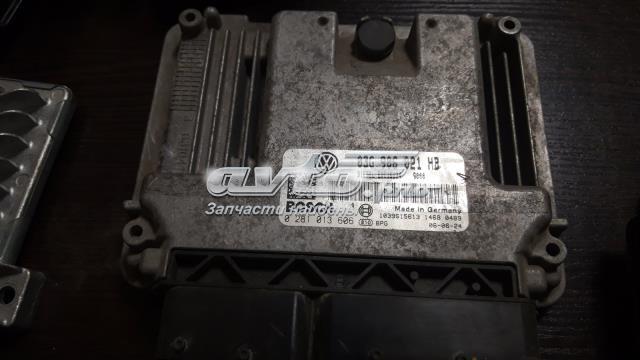 Блок електронного управління 03G906021HB VAG