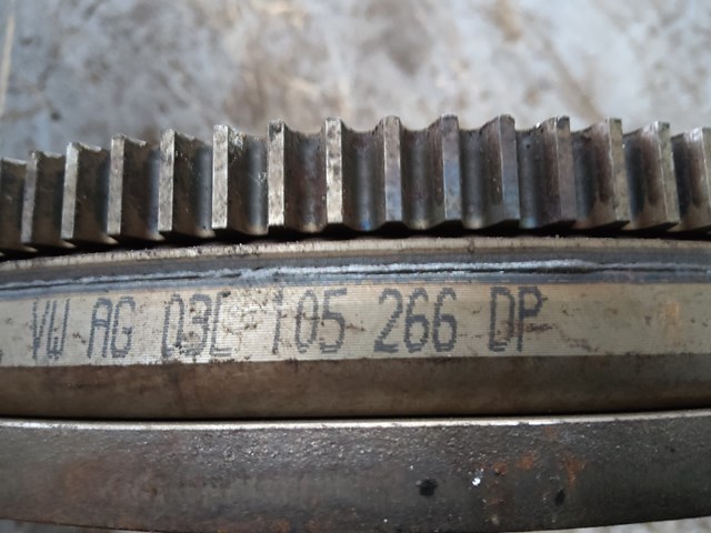 Демпферний маховик 03L105266DP VAG