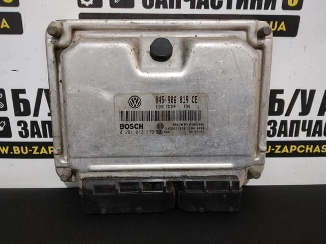 Модуль управління двигуном 045906019CE VAG