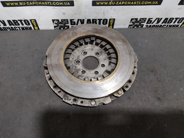 Натискний диск зчеплення 06A141025J VAG