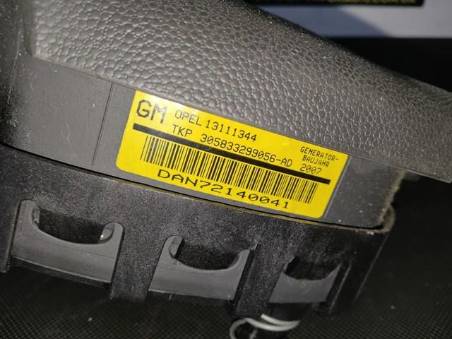 Подушка безопасности (airbag) водительская 13111344