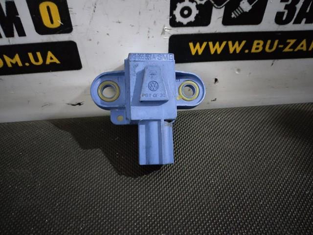 Датчик AIRBAG передній 1K0955557A VAG
