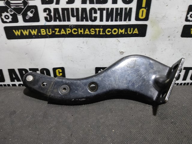 Ролик дверей бічних/зсувних, правий верхній 2K0843436A VAG