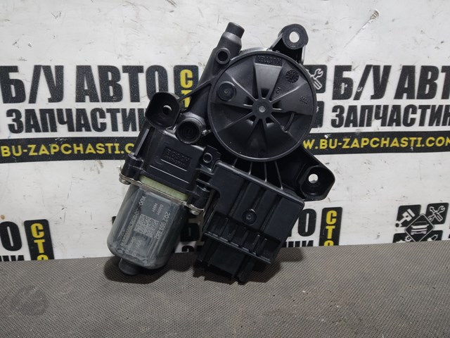 Механізм стеклопідйомника дверей передніх, лівих 2Q2959882 VAG
