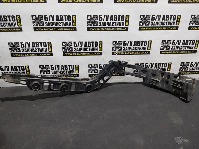 Напрямна заднього бампера, права 3AF807394 VAG