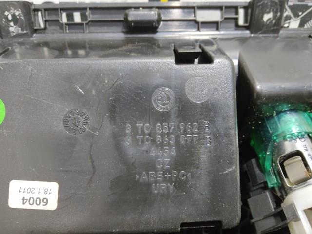 Попільничка центральної консолі 3T0857962B VAG