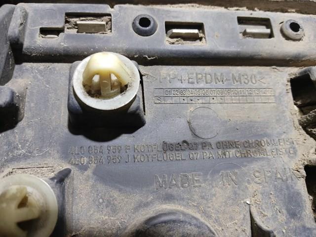 Накладка переднього лівого крила 4L0854959F VAG