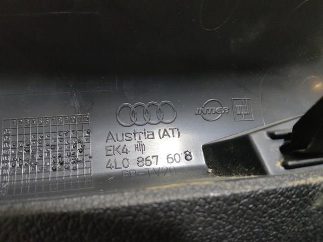 Пластик п'ятих дверей 4L0867608 VAG