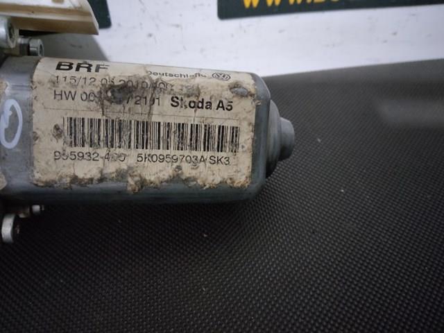 Моторчик склопідйомника двері задніх, лівих 5K0959703A VAG