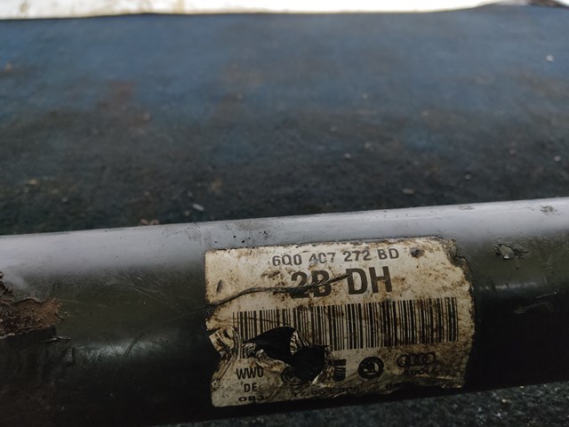 Привід передній правий 6Q0407272BD VAG