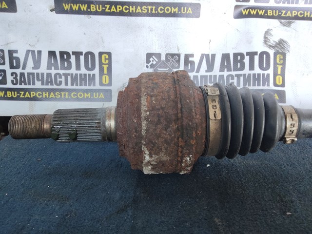 Приводи задніх коліс 7L0501201B VAG