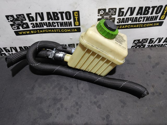 Бачок гідропідсилювача керма 7L6422371E VAG