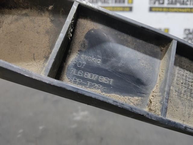 Лівий кронштейн заднього бампера 7L6807861 VAG