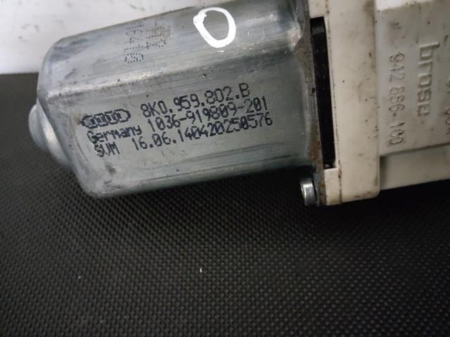 Мотор склопідйомника передній правий(303) p.  8K0959802B
