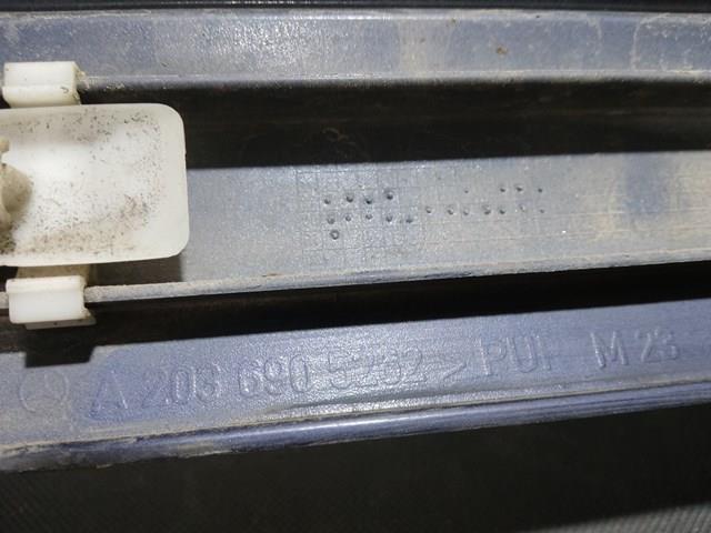 Молдинг задніх правих дверей A2036905262 MERCEDES