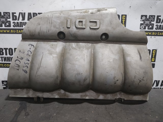 Кришка двигуна декоративна A6110100467 MERCEDES