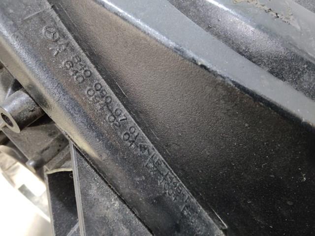 Корпус повітряного фільтра A6400900701 MERCEDES