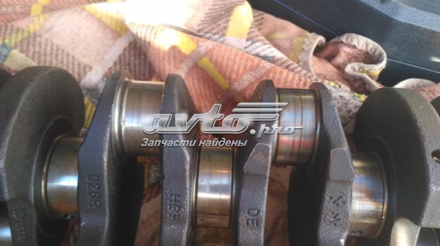 Вал колінчастий і маховик 026105101R VAG