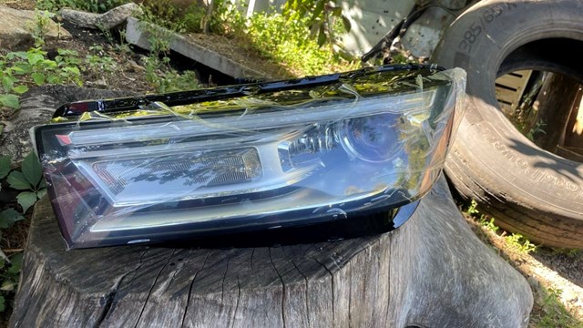 Фара дальнього світла в зборі 80A941043B VAG