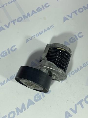 Натягувач приводного ременя 038903315AH VAG