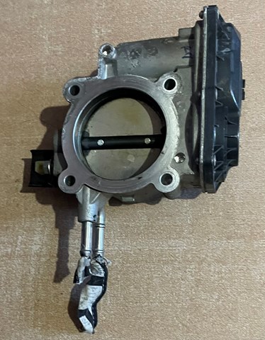 Дросільна заслінка в зборі 220300V010 TOYOTA