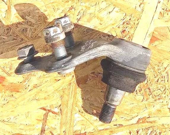 Кульова опора, нижня, права 4333009810 TOYOTA