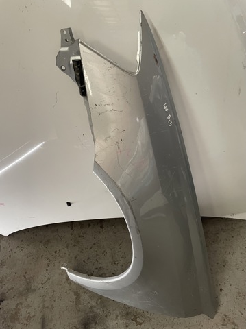 Бічна частина передня ліва 57110AG0109P SUBARU