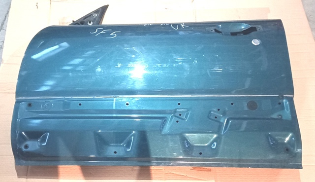 Водійські двері 61101FC012 SUBARU