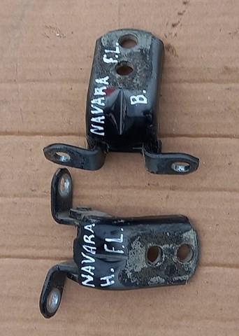 Петля передніх дверей, правою 80400ZP80A NISSAN