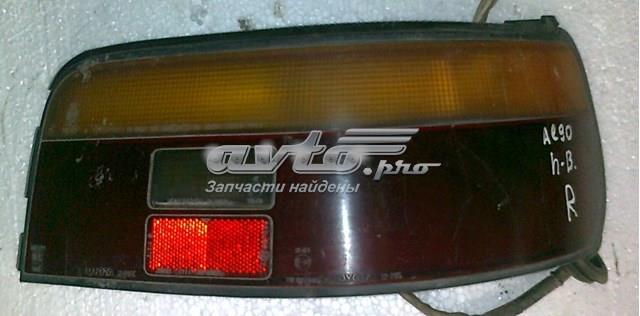 Ліхтар задній правий Toyota Corolla