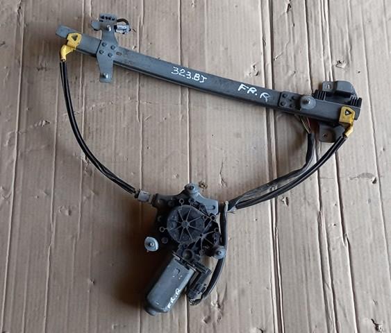 Двигун склопідіймача двері передньої, правої B25F5858X MAZDA