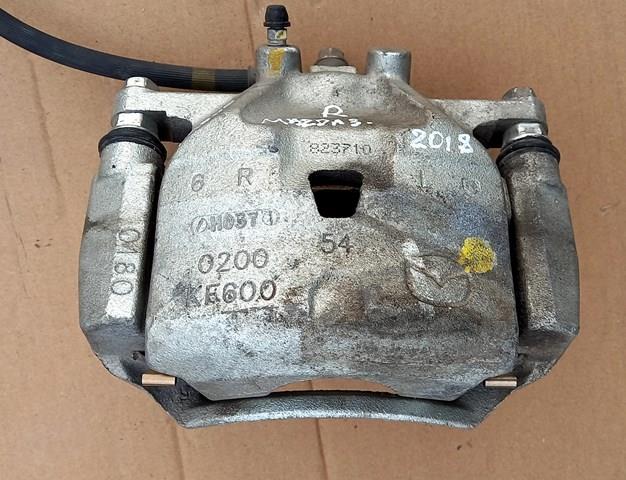 Супорт гальмівний, передній, правий B4Y03398ZB MAZDA