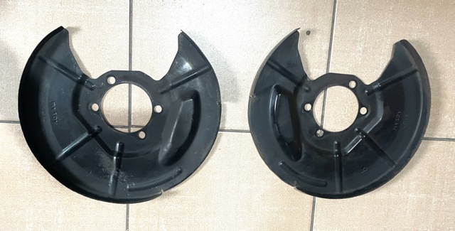Захист гальмівного диска заднього, правий KD4526261 MAZDA