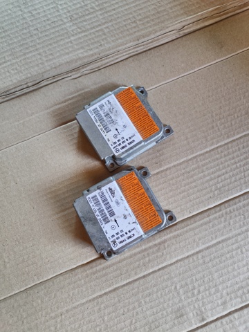 Блок управління airbag 0018201926 MERCEDES