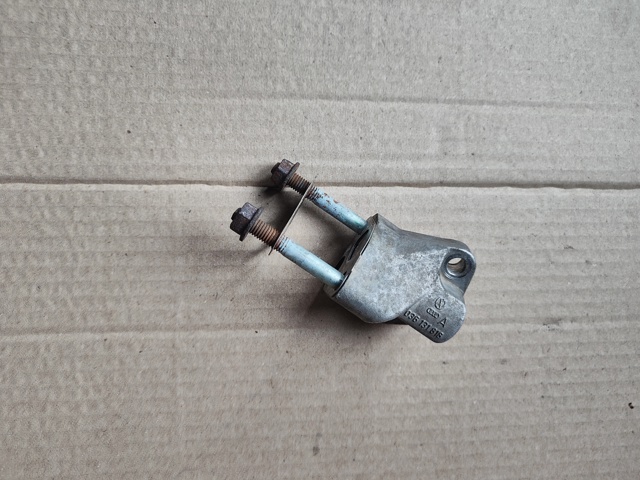Кронштейн клапана EGR 036131818 VAG