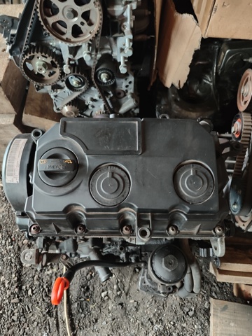 Кришка клапанів 03G103469G VAG