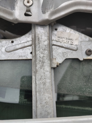 Склопідйомник з електродвигуном 9637139480 PEUGEOT